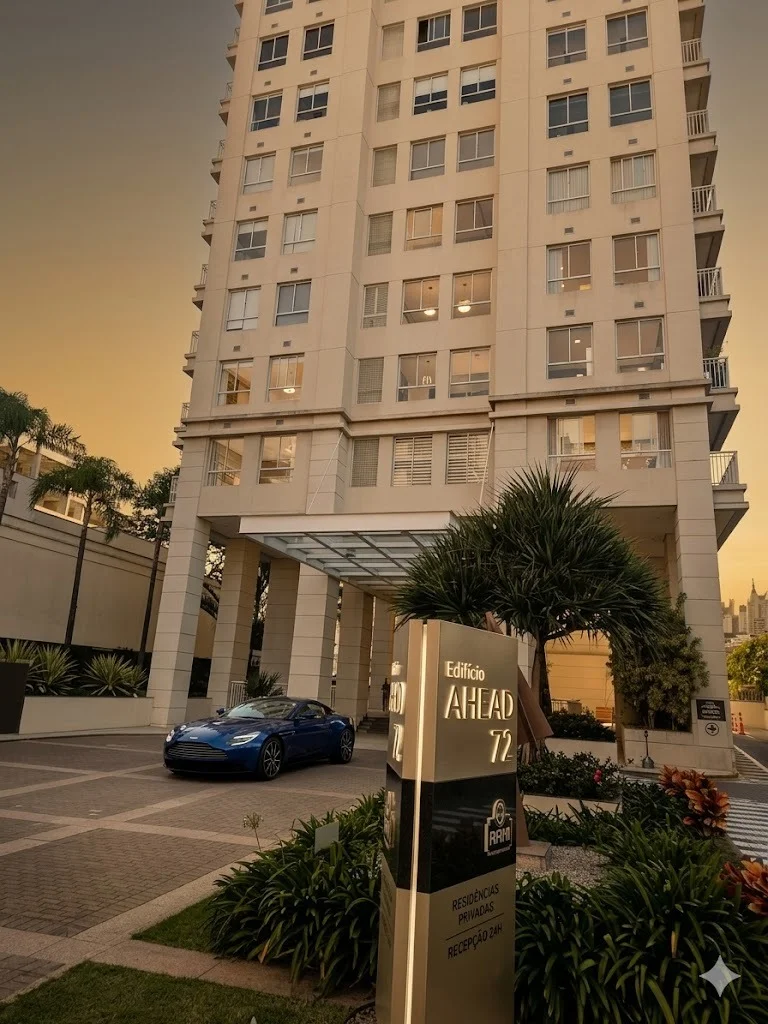 Edifício comercial em Pinheiros onde acontecem as aulas presenciais
